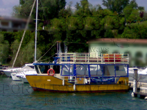 boat loading up to 50 people